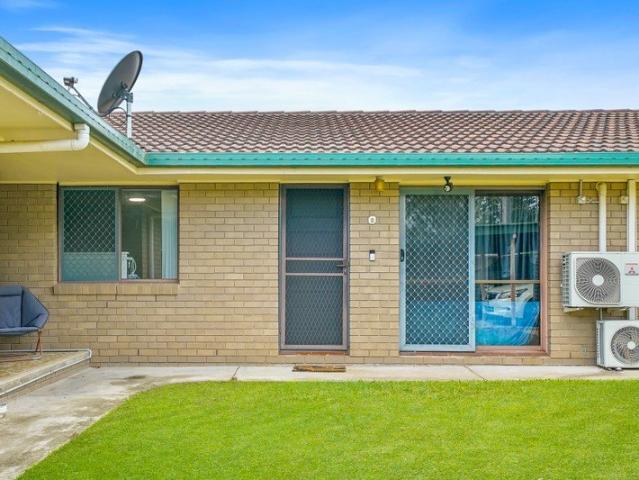 Paul Penklis Presents: A Prime Eagleby Investment Low Maintenance, High Appeal!