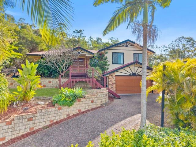 Paul Penklis Presents: Stylish High Set Family Living with Pool, Huge Entertaining Deck & Versatile Rumpus