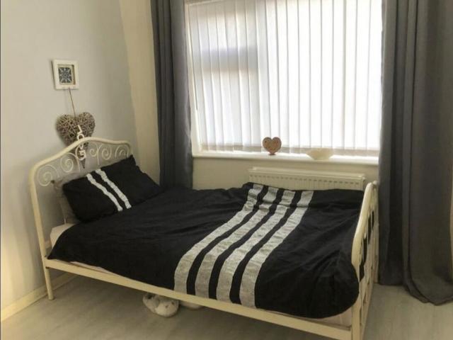 Paulden Drive, Woodhouses, M35 0SP, United Kingdom | 4 bed house for rent #137304853 | Rentberry