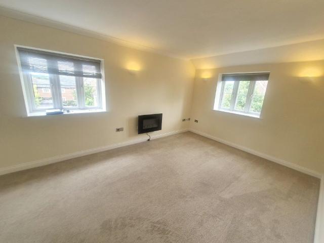 Paulls Close, Martock