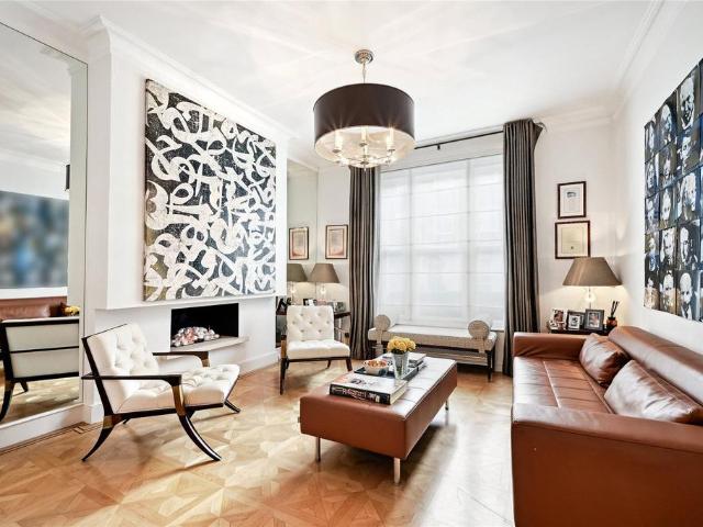Paultons Street, Chelsea, London, SW3 4 bed end of terrace house to rent £15,167 pcm £3,500 pw