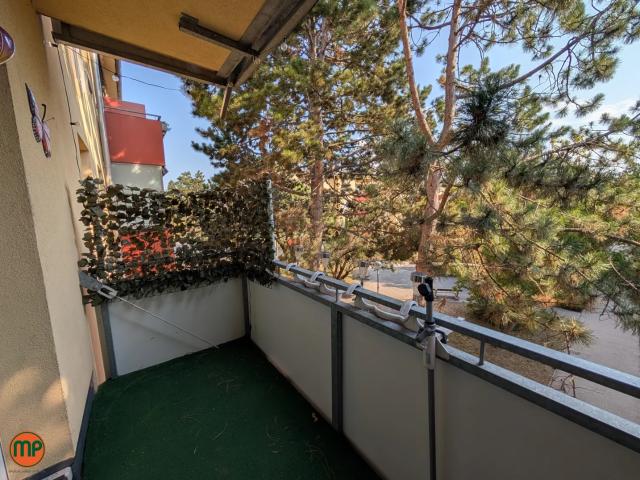 PAUSCHALMIETE: Balkon. Neue Küche. Direkt am Felmayergarten