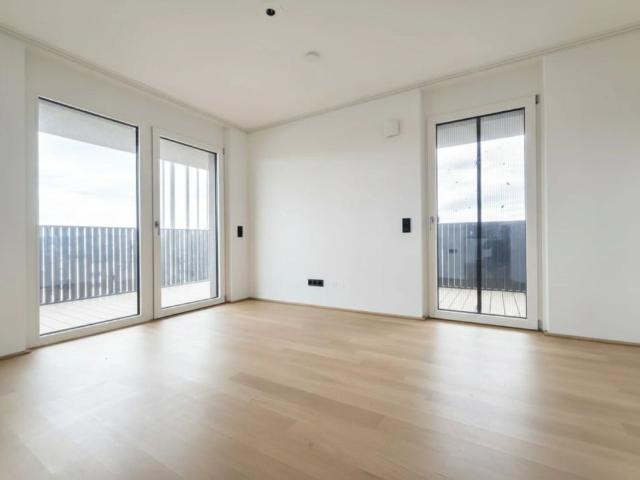 Pauschalmiete inklusive Warmwasser, Heizung & Kühlung Moderne 2 Zimmer Wohnung mit großzügigem Balkon und stilvoller Ausstattung