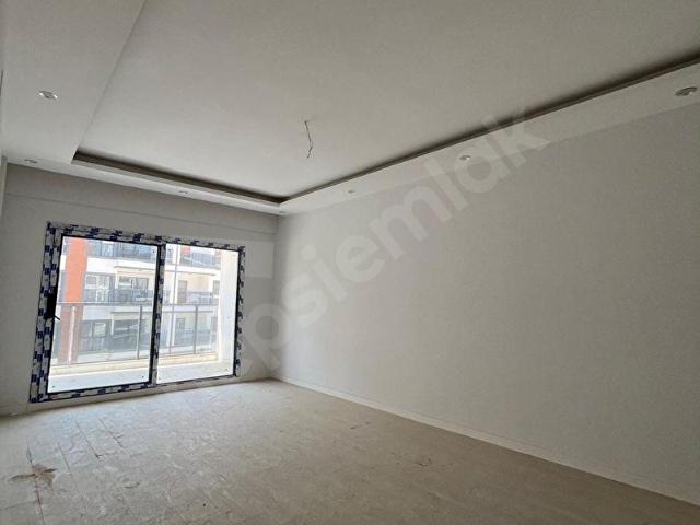 PAVİLİON GARDEN SİTESİNDE 2+1 KAPALI MUTFAK DAİRE