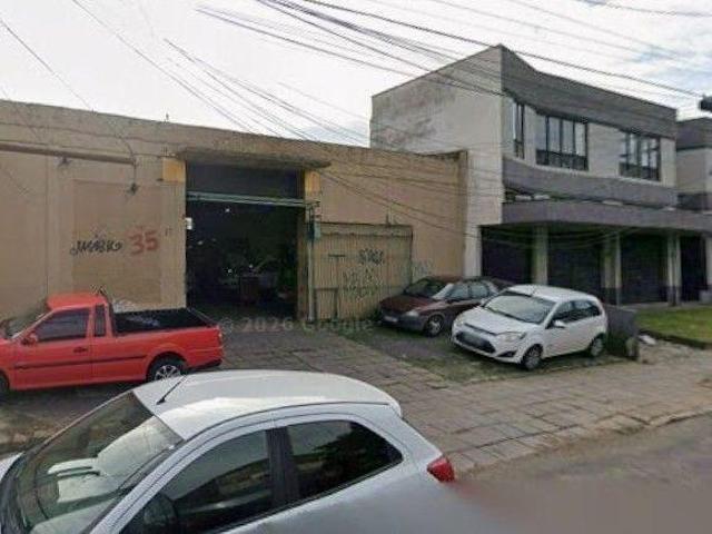 Pavilhão com 238m² no Jardim Itu