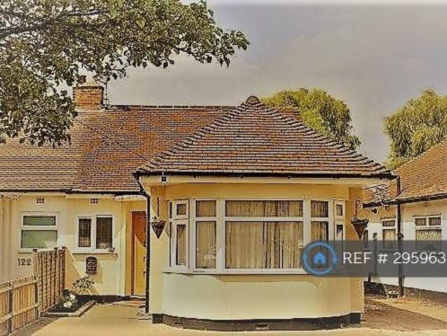 Pavilion Way, Ruislip, HA4 1 bed in a house share to rent £700 pcm £162 pw