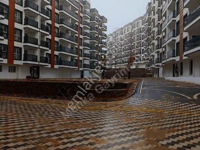 Pavilion Garden Sitesinde Satılık 3+1 Arakat Daire