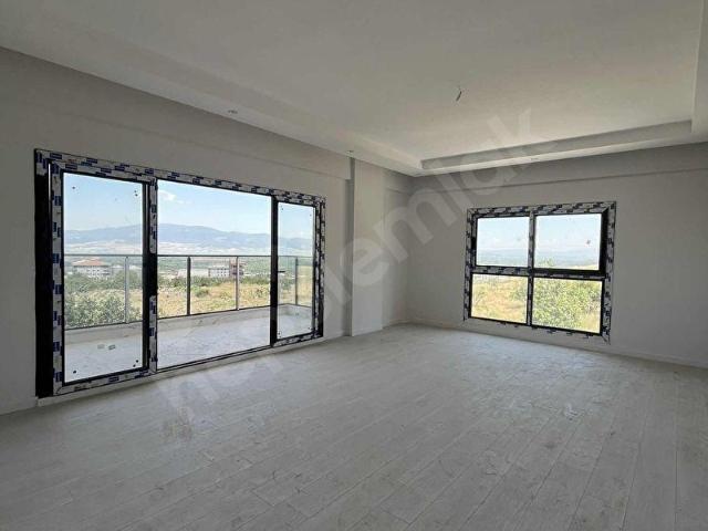 Pavilion Garden Sitesinde 3+1 Yerden Isıtmalı Daire