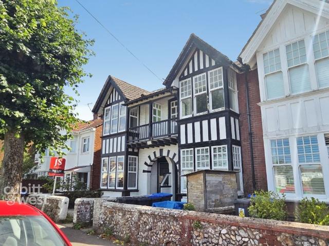 Pavilion Road, Broadwater, Worthing BN14, 2 bed flat to rent, £1,300 pcm | PrimeLocation