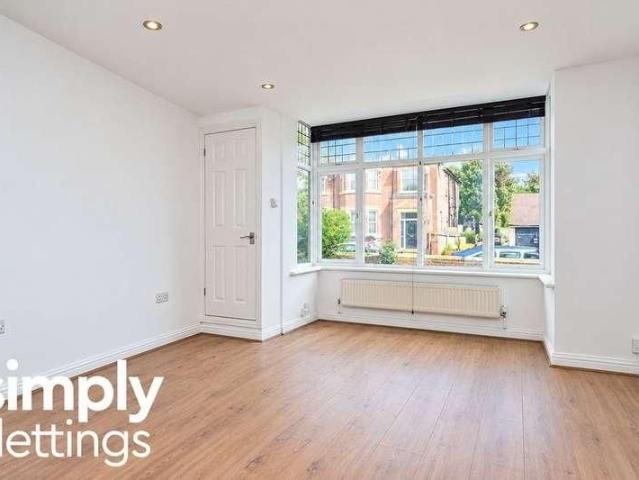 Pavilion Road, Worthing, BN14