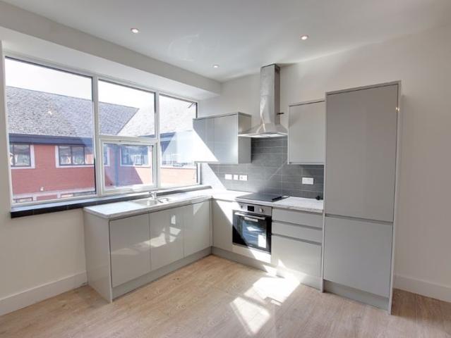 Pavilions Court, Trowbridge BA14, 1 bed flat to rent, £825 pcm | PrimeLocation