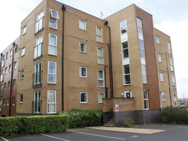 Pavillion Close, Leicester LE2, 2 bed flat to rent, £1,050 pcm | PrimeLocation