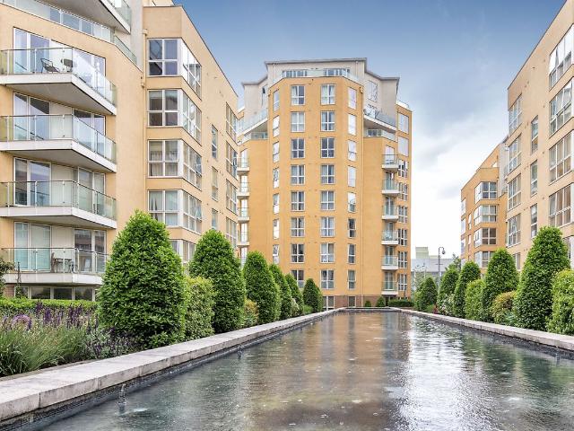 Pavillion House, Water Gardens Square SE16, 2 bed flat to rent, £2,500 pcm | PrimeLocation