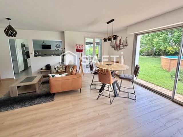 PAVILLON 4 CHAMBRES GARAGE ET LOGEMENT INDÉPENDANT AVEC JARDIN A BRULAIN