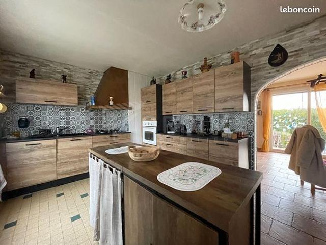 Pavillon 4 pièces 151 m²