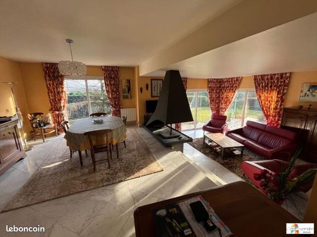 Pavillon 6 pièces 156 m²