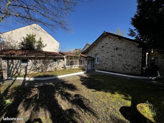 Pavillon 6 pièces 160 m²