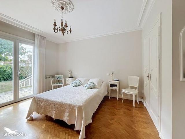 Pavillon 6 pièces 175 m²