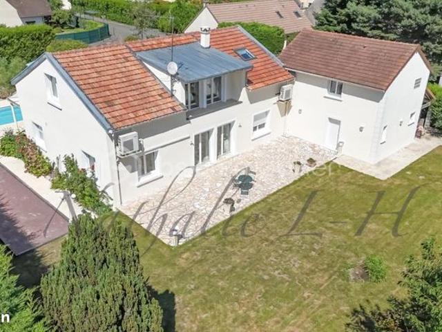 Propriété 6 pièces 224 m²