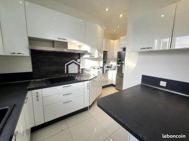 Pavillon 6 pièces 277 m²