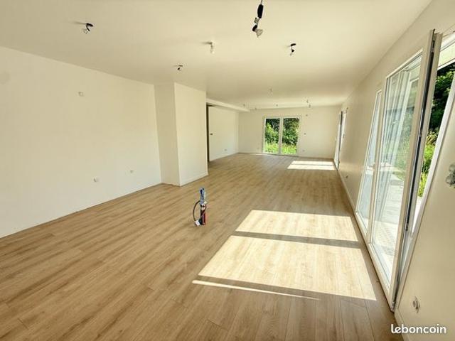 Pavillon 7 pièces 150 m²