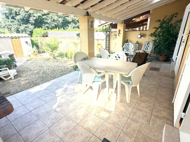 PAVILLON T4 SH 88M2 SUR TERRAIN CLOS AVEC GARAGE ENTRESSEN