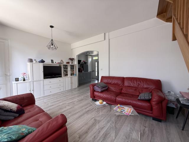 PAVILLON T5 SQUARE STALINGRAD
