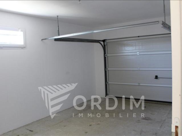 PAVILLON VILLEFARGEAU 5 pièce s 121 m2