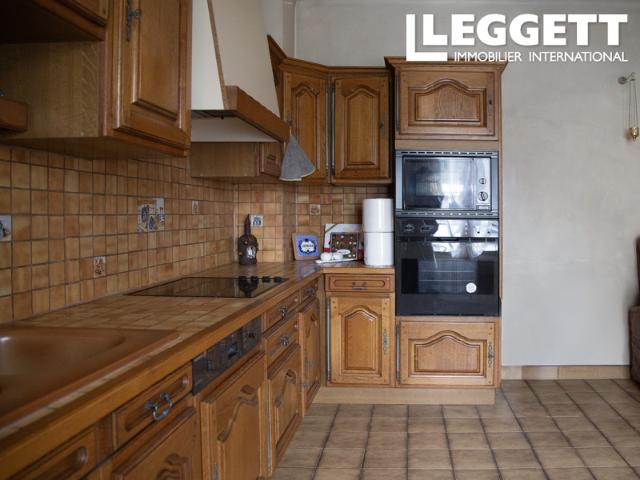 Romainville 93230 | Maison de Ville avec Patio Arboré | Garage & Fort Potentiel
