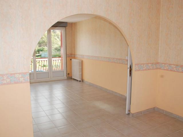 Pavillon avec 3 chambres garage jardin
