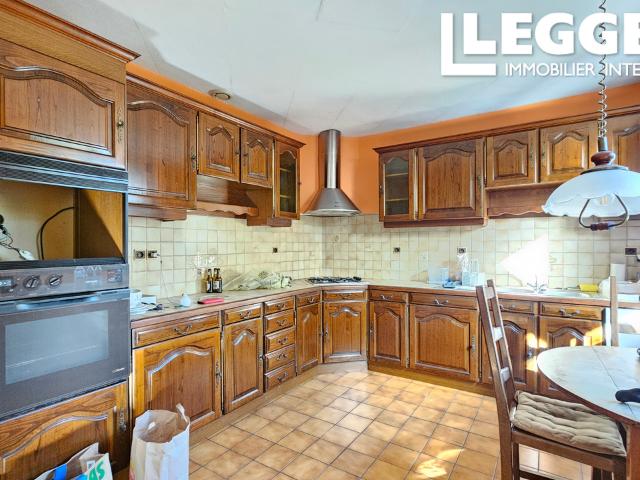 Maison lumineuse 4 chambres avec jardin arboré, terrasse et accès rapide Nevers/A77