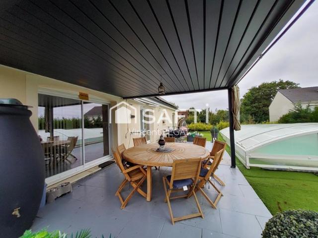 Pavillon de 2015 plain pied 4 chambres piscine