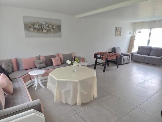 PAVILLON DE 2025 DE 140 M2 HABITABLE 5 CHAMBRES DONT UNE CHAM