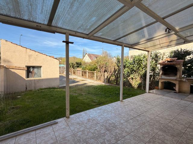 Pavillon de 2 Chambres avec Garage de 50 m2