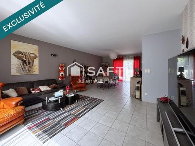 Pavillon de plain pied avec double garage