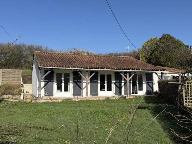Pavillon de Plain Pied à Genouillé 75m² Saint Romain
