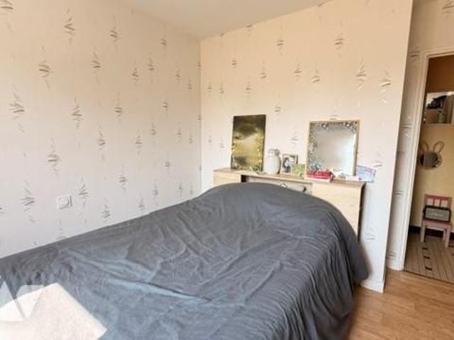 Pavillon de plain pied GREZ EN BOUERE