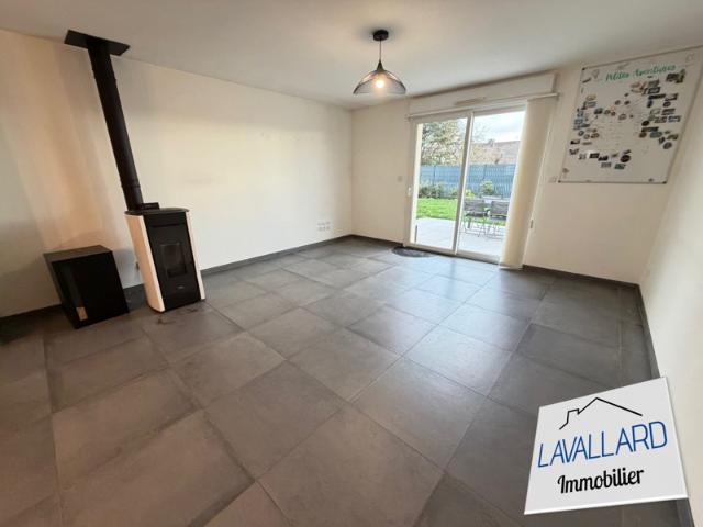 Pavillon individuel avec 4 chambres et garage