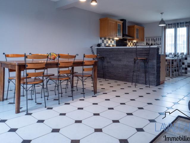 Pavillon individuel avec 4 chambres et sous sol complet
