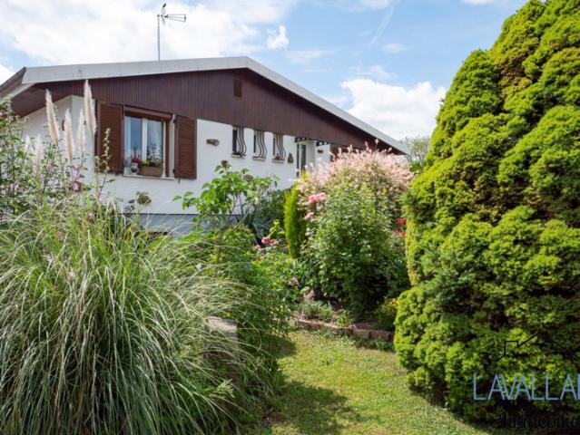 Pavillon individuel de plain pied avec 3 chambres et sous sol