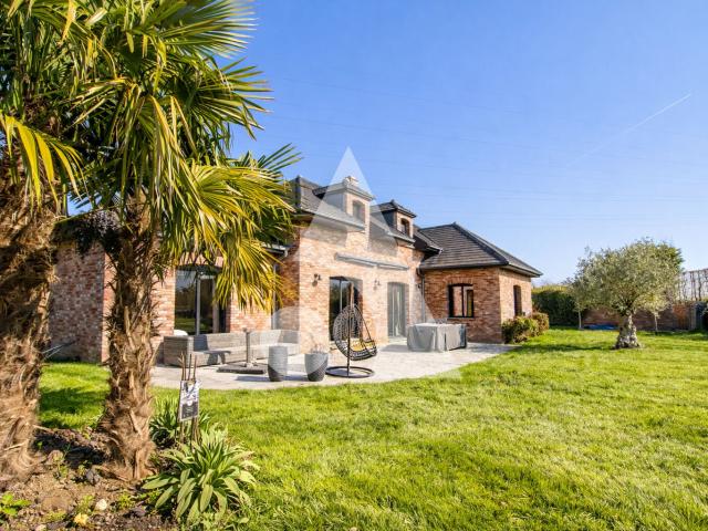 Pavillon individuel d'exception 211 m2 Semi plain pied DPE B Bas Marais Saint Saulve