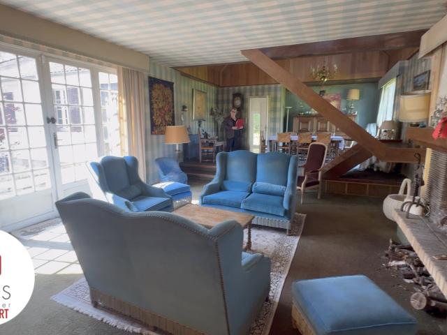 Pavillon individuel sur terrain de 2442 m²