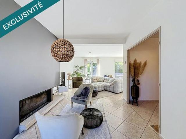 Pavillon individuel 170 m² – 4 chambres – Piscine