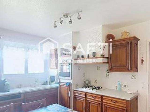 Pavillon plain pied, 142m2, beau jardin arboré, situé dans une impasse très calme