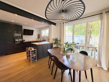 Pavillon rénové 4 chambres Le Plessis Trévise