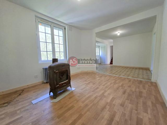 Pavillon rénové 91 m2 hab. jardin