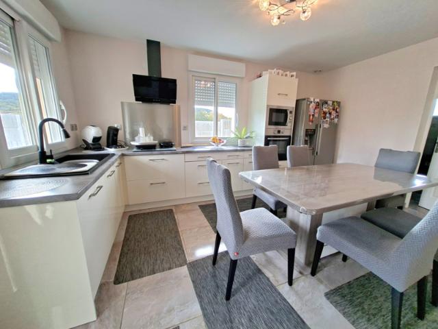 Pavillon récent 96 m2 Jardin