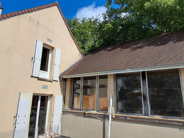 Pavillon Saint Quentin lès Troo