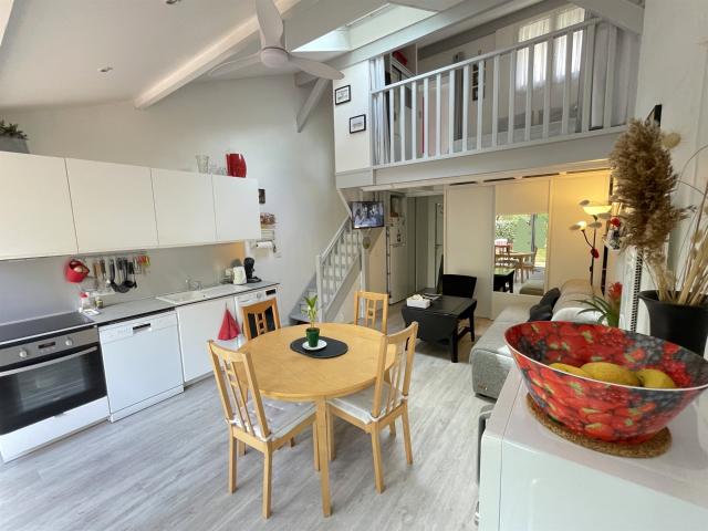 Pavillon situé au golf de Lacanau, pour 4/6 personnes jardin. 42m² Lacanau