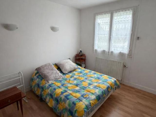 PAVILLON SUR SOUS SOL 3 CHAMBRES TERRAIN 436 m²